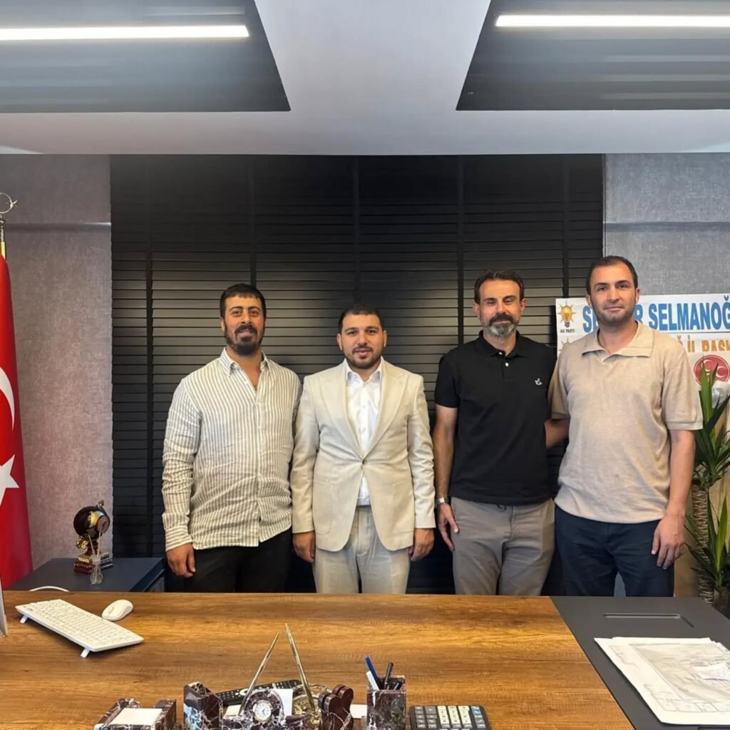 Yönetim Kurulu Üyemiz Sayın Ali Ören, Alfa Grup ve Mor Web Web Site Çözümleri Bilişim’den Derneğimize Hayırlı Olsun Ziyareti